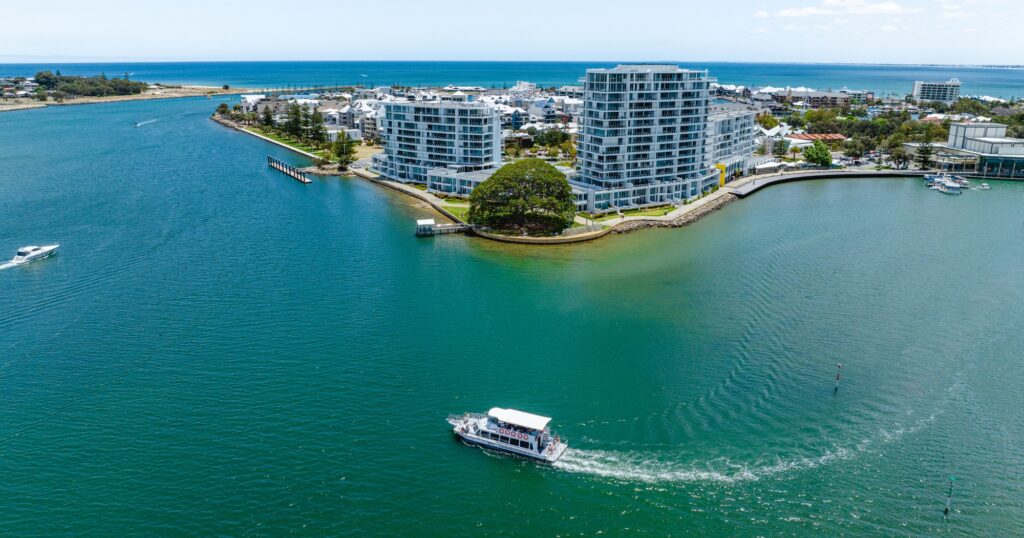 Mandurah Cruises Dolphin Cruise