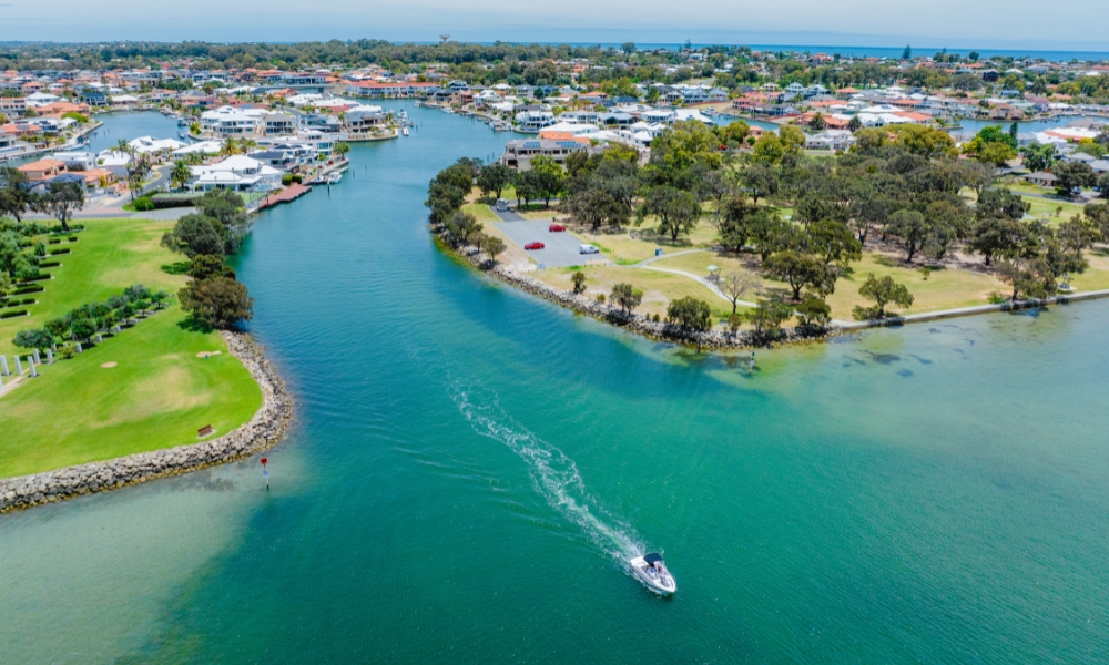 Marvel at bird life and cultural landmarks on a Dolphin Cruise & Views Tour.